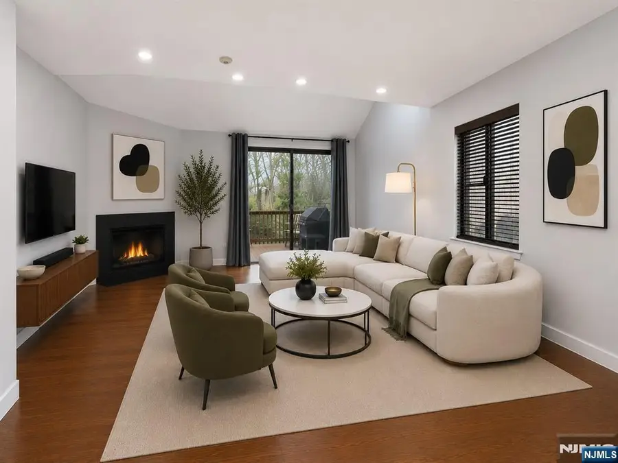412 Egret Lane, Secaucus, NJ 07094 - #2