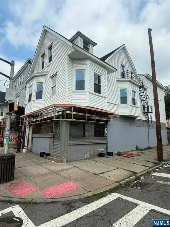 523 Park Avenue, Paterson, NJ 07504 - #2