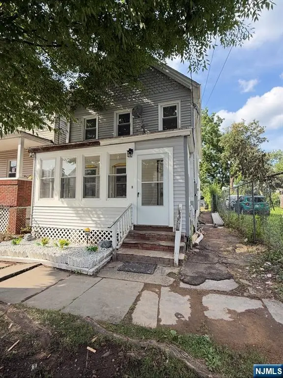 549 Beach Street, Orange, NJ 07050