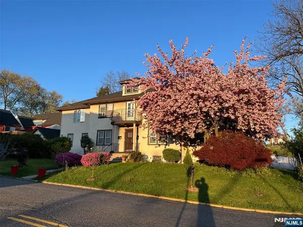 827 Pleasantview Terrace, Ridgefield, NJ 07657