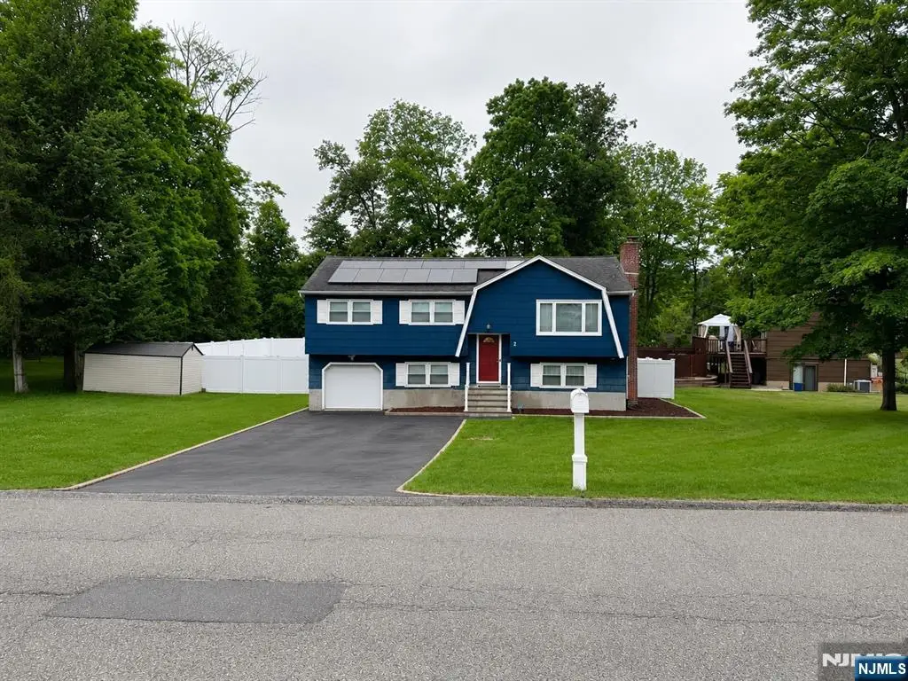 2 Vivian Plaza, Newton, NJ 07860 - #1