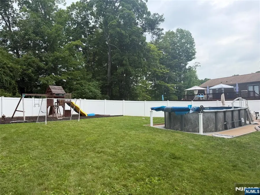 2 Vivian Plaza, Newton, NJ 07860 - #2