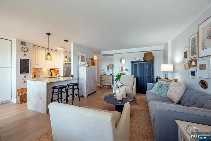 6600 Boulevard East 6C, West New York, NJ 07093 - #2
