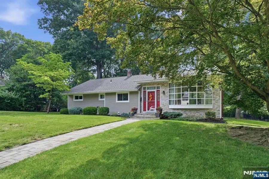 105 Winthrop Road, Hillsdale, NJ 07642 - #3