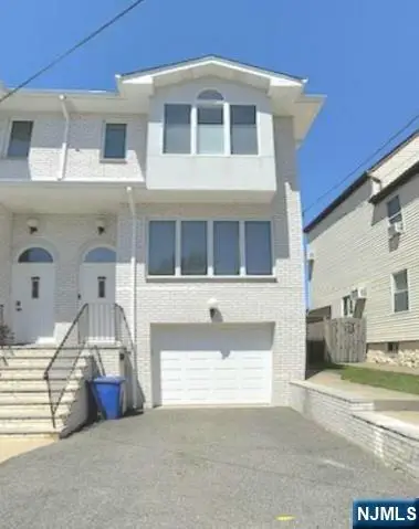 18 Short Street B, Fort Lee, NJ 07024