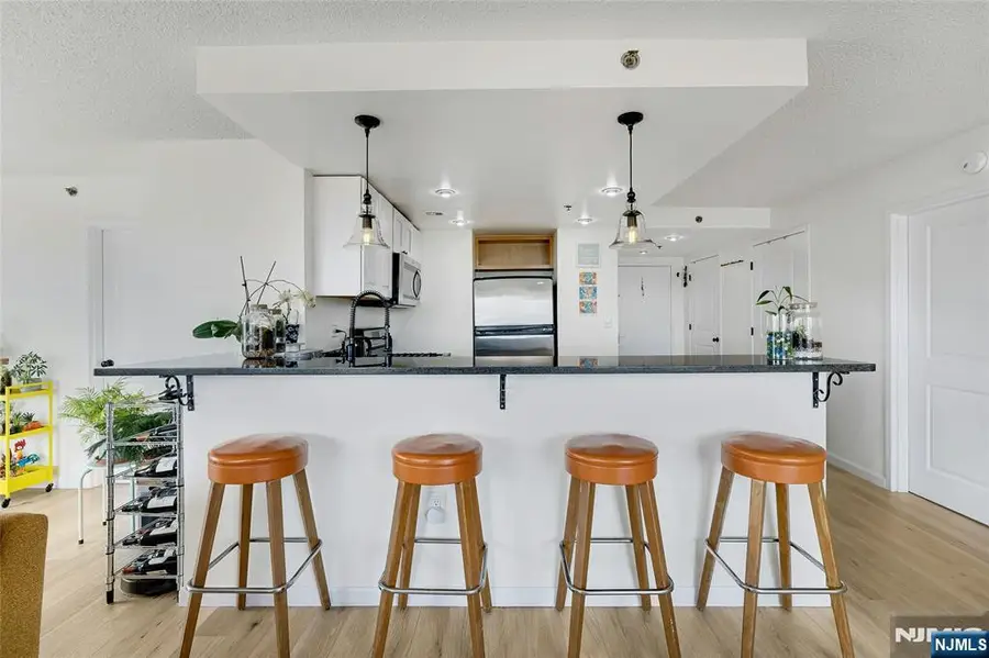 700 1st Street 6H, Hoboken, NJ 07030 - #2