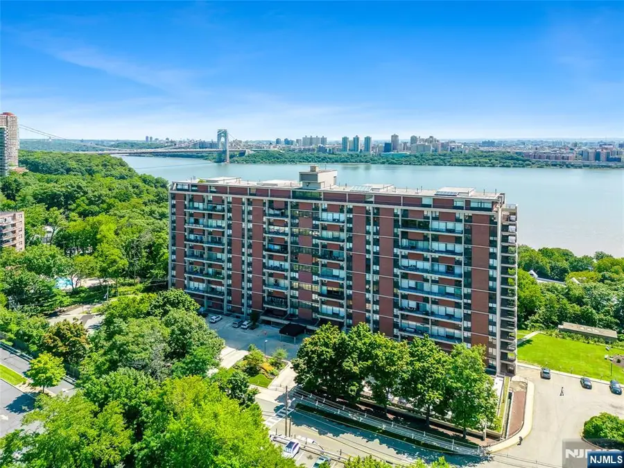 4 Horizon Road 631, Fort Lee, NJ 07024 - #2