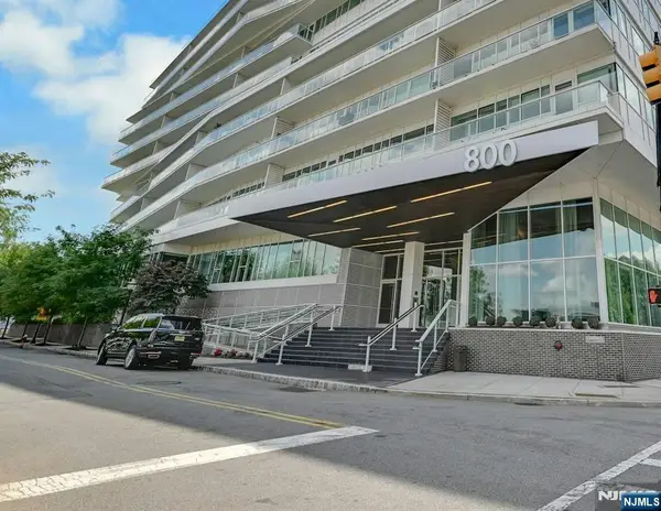800 Ave At Port Imperial 910, Weehawken, NJ 07086