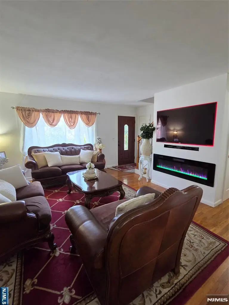 147 Merritt Avenue, Bergenfield, NJ 07621 - #3