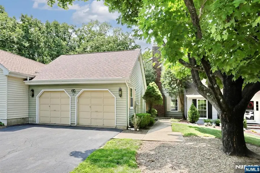14 Birdseye Circle, Wayne, NJ 07470 - #2
