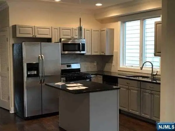 46 Blauvelt Place, Hackensack, NJ 07601 - #3