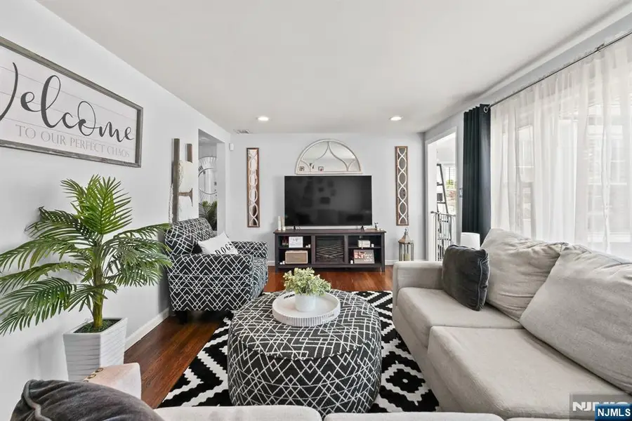 10 Dale Drive, Fairfield, NJ 07004 - #3