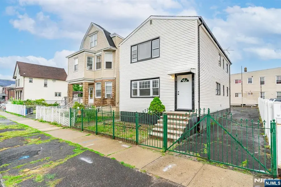 284 2nd Avenue, Newark, NJ 07107 - #3