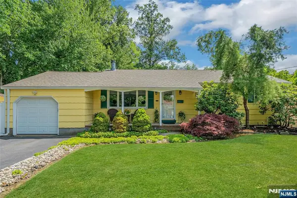 9 Fairway Avenue, Emerson, NJ 07630