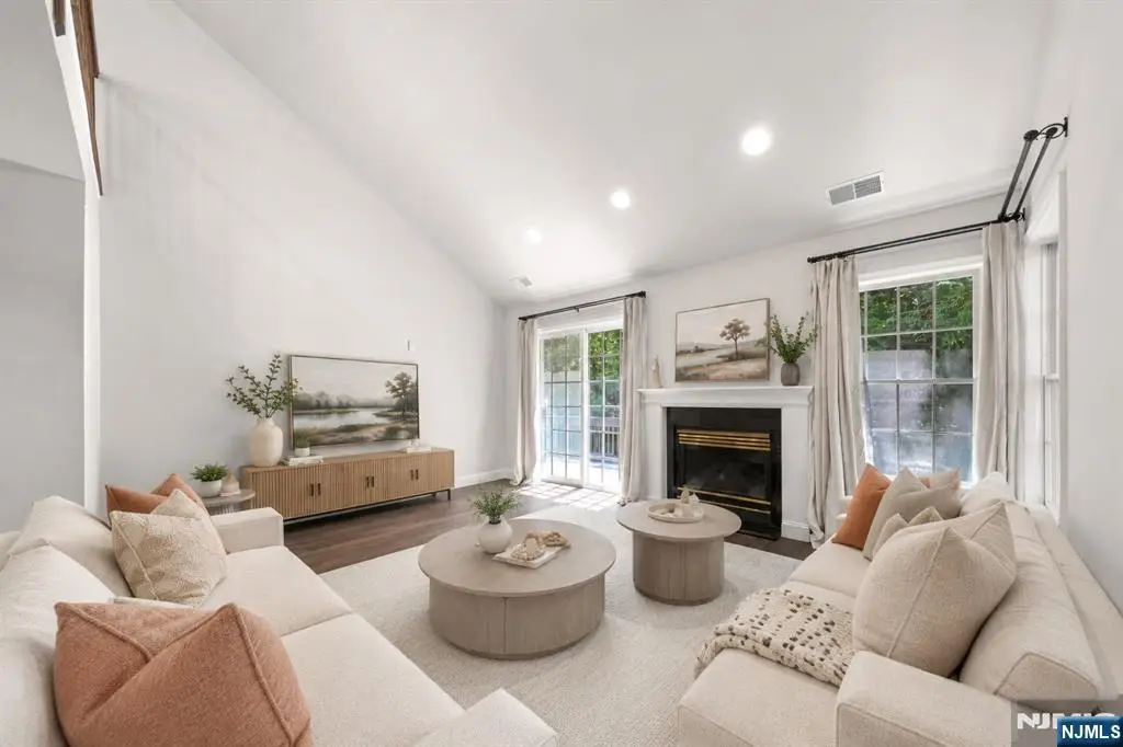 25 Woods Edge Road 25, Old Tappan, NJ 07675 - #1