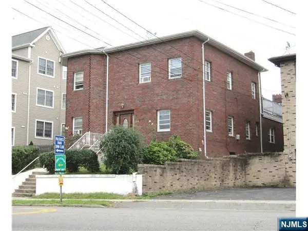 264 Grand Avenue, Palisades Park, NJ 07650