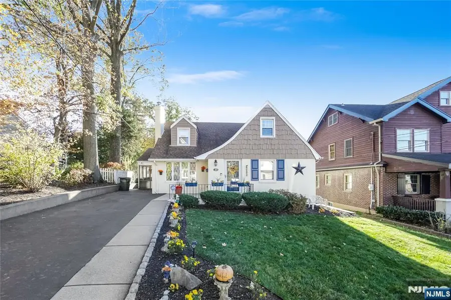 81 W Gouverneur Avenue, Rutherford, NJ 07070 - #3