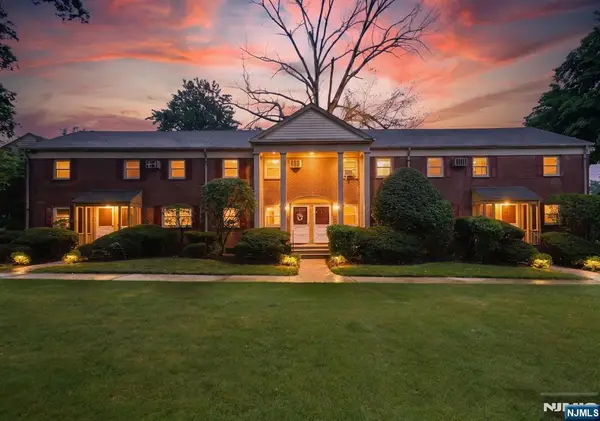 500 S Center A11, Orange, NJ 07050
