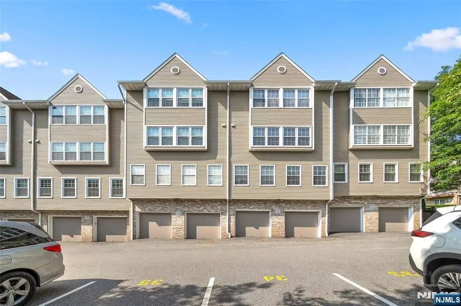 531 Windsor Drive, Palisades Park, NJ 07650 - #2