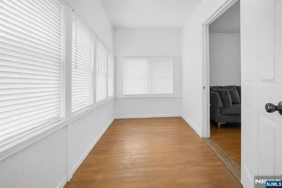 196 S 6th Street, Newark, NJ 07103 - #3