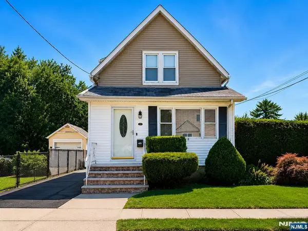 204 Tontine Avenue, Lyndhurst, NJ 07071