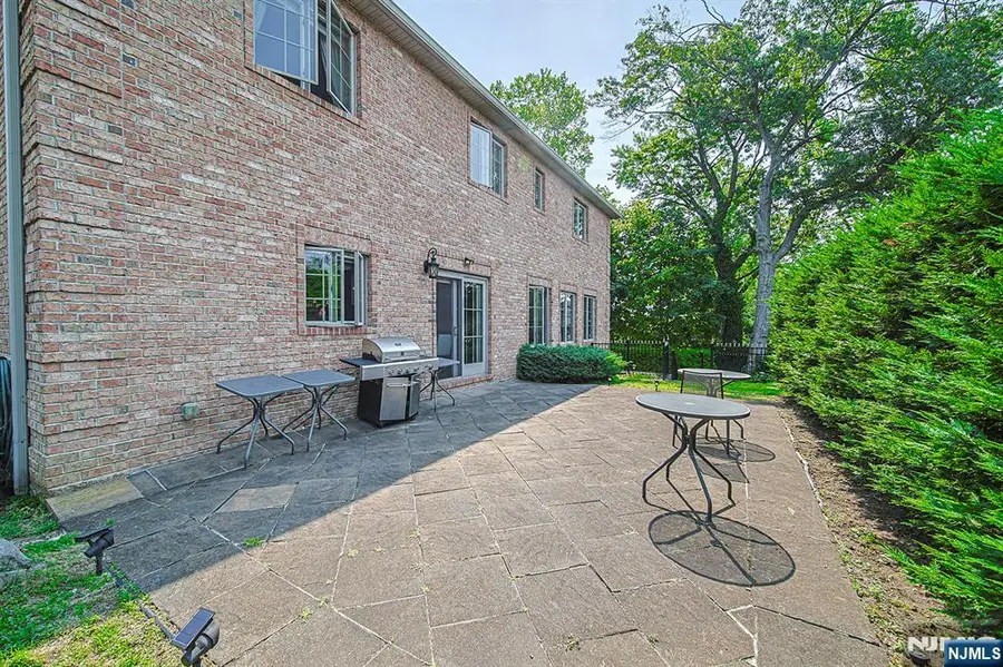 290 McCloud Drive, Fort Lee, NJ 07024 - #2