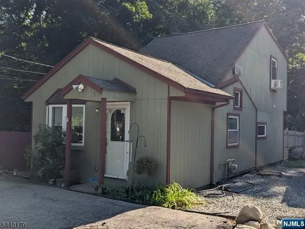 5 Setting Sun Trail, West Milford, NJ 07480
