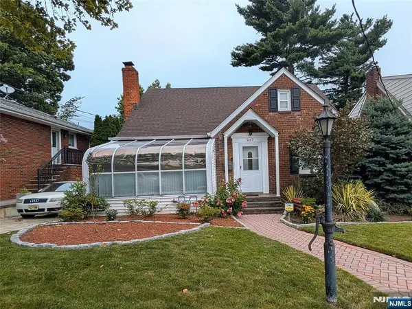 217 Riverdale Drive, Fort Lee, NJ 07024