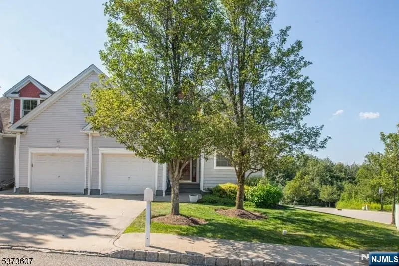 11 Fairchild Lane 11, Wantage, NJ 07461 - #2