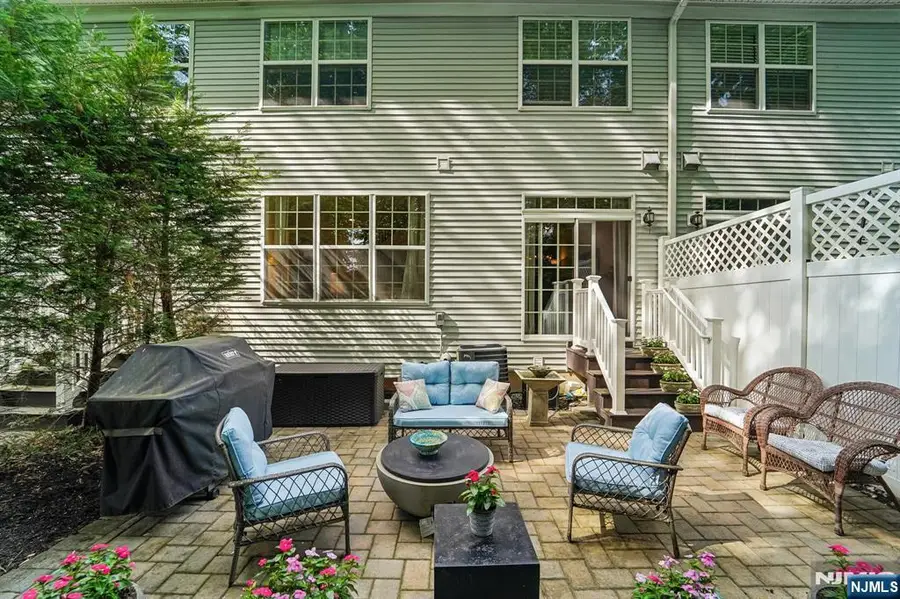 24 Pineview Drive, Waldwick, NJ 07463 - #3
