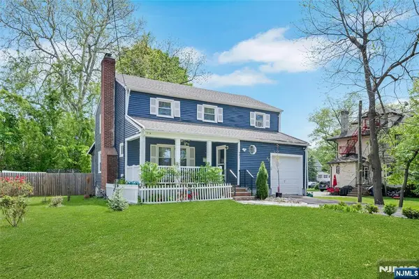 981 Carnegie Avenue, Plainfield, NJ 07060