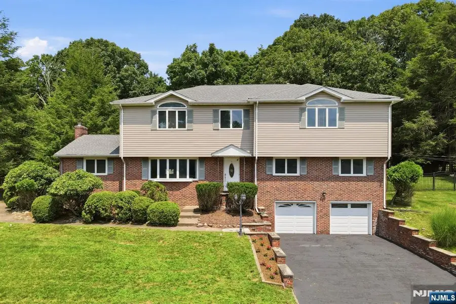 39 Fox Hill Road, Upper Saddle River, NJ 07458 - #2