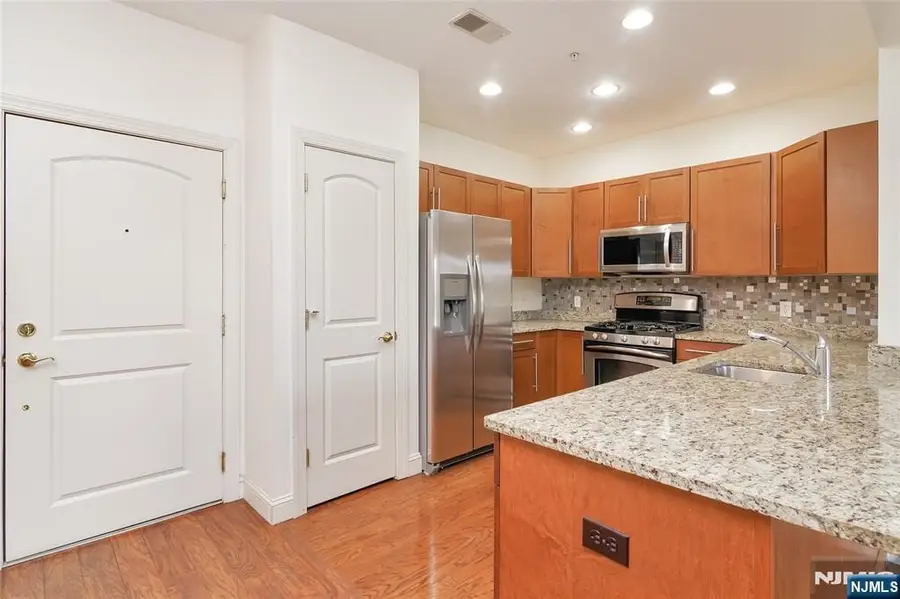 3203 Windsor Park Court 203, Englewood, NJ 07631 - #3