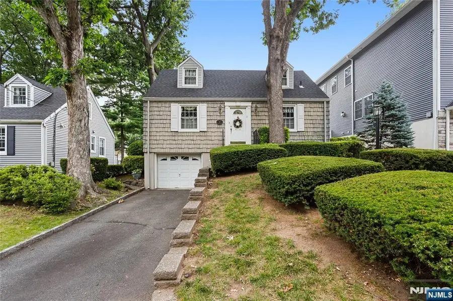 45 Cleveland Avenue, Hasbrouck Heights, NJ 07604 - #2