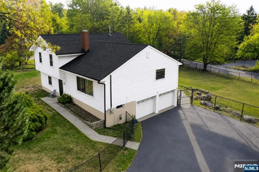 647 Wyckoff Avenue, Mahwah, NJ 07430 - #2