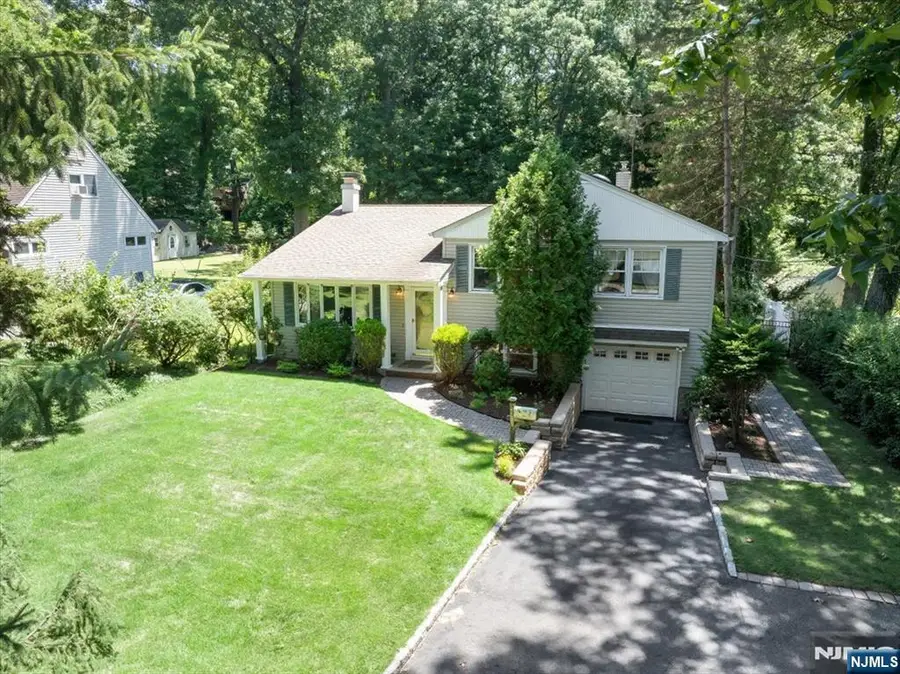 85 Page Drive, Oakland, NJ 07436 - #3