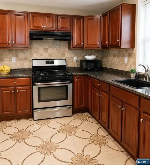 1083 Grove Street, Irvington, NJ 07111