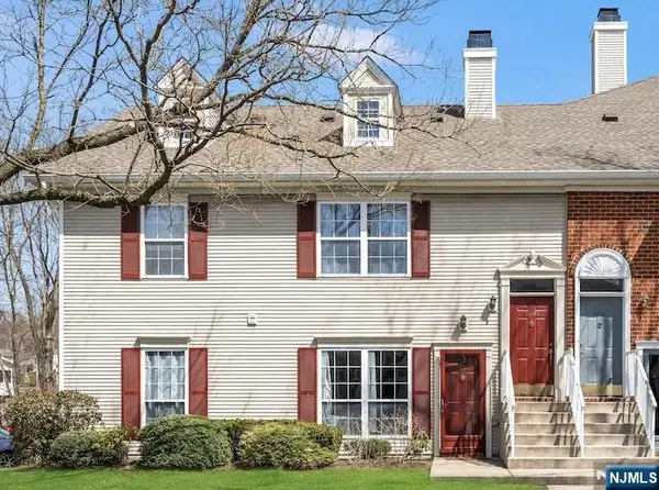 1041 Cumberland Court, Mahwah, NJ 07430