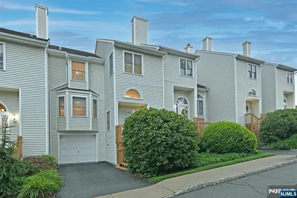 6 Erin Way 404, Lincoln Park Borough, NJ 07035