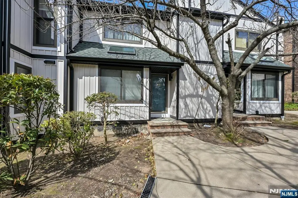 1537 John Street 7, Fort Lee, NJ 07024 - #1