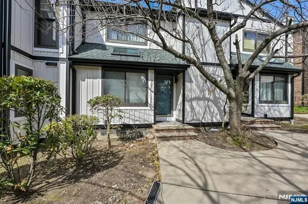 1537 John Street 7, Fort Lee, NJ 07024