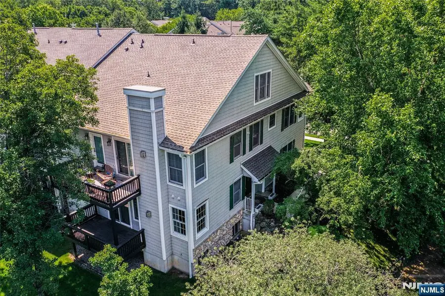 34 Spring Hollow, Old Tappan, NJ 07675 - #2