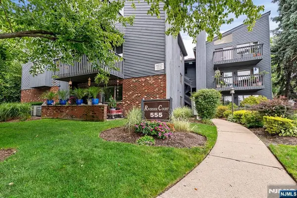 555 Riverside Avenue 12, Rutherford, NJ 07070