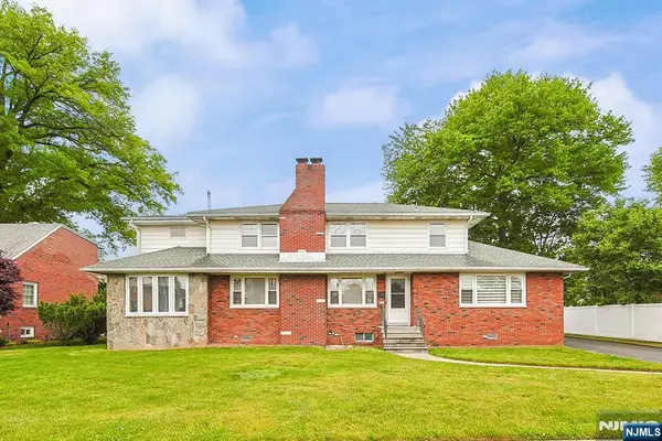 44 Roosevelt Street, Little Ferry, NJ 07643