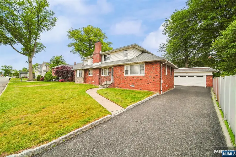 44 Roosevelt Street, Little Ferry, NJ 07643 - #3