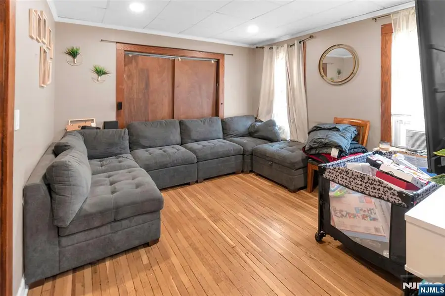 152 Schuyler Avenue, North Arlington, NJ 07031 - #3