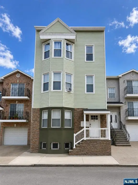 74 Chambers Street, Newark, NJ 07105