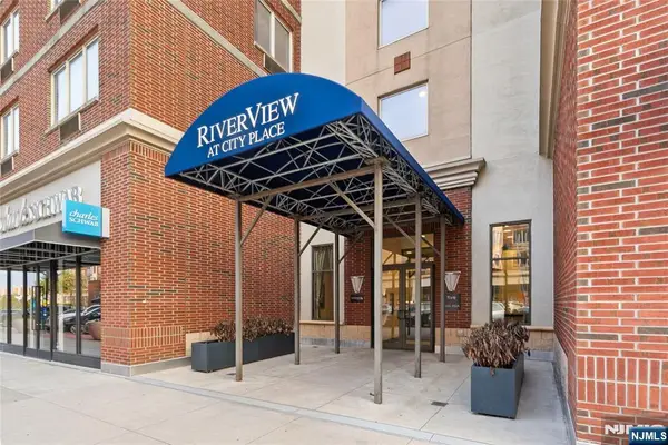 5109 City Place, Edgewater, NJ 07020
