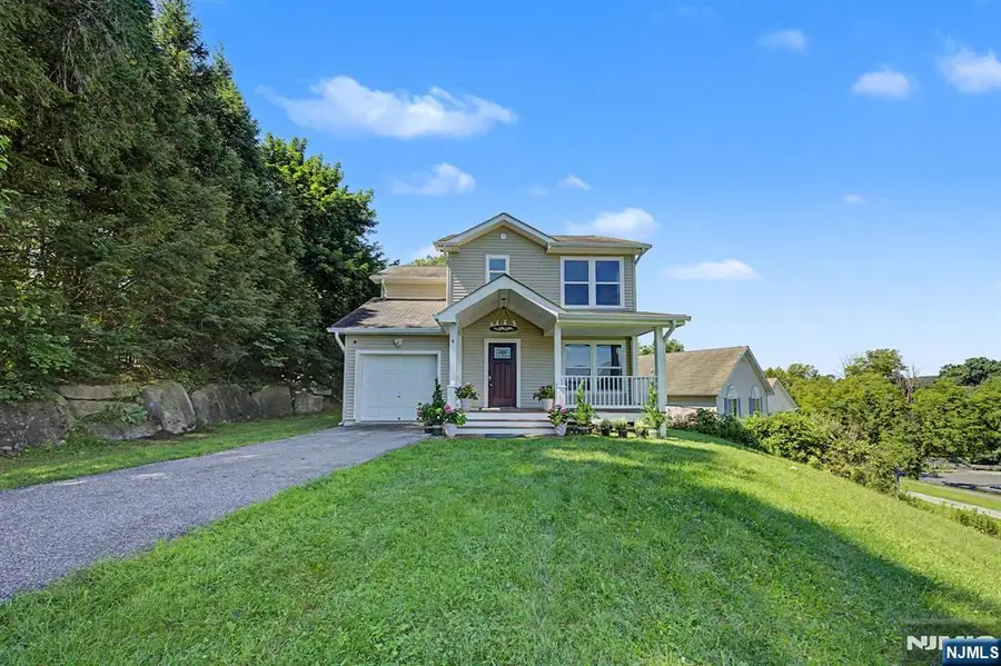 4 Michael Court, Hamburg, NJ 07419 - #3