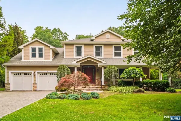 5 Fairfield Court, Demarest, NJ 07627